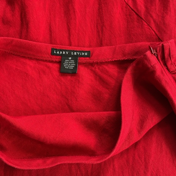 Larry Levine red linen blend asymmetrical long skirt - Picture 9 of 10